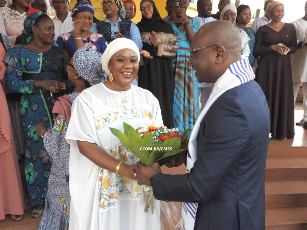 Accueil triomphal des Femmes de la CMSS pour Ichaka KONE, nommé représentant de l’Afrique de l’Ouest à l’AISS.